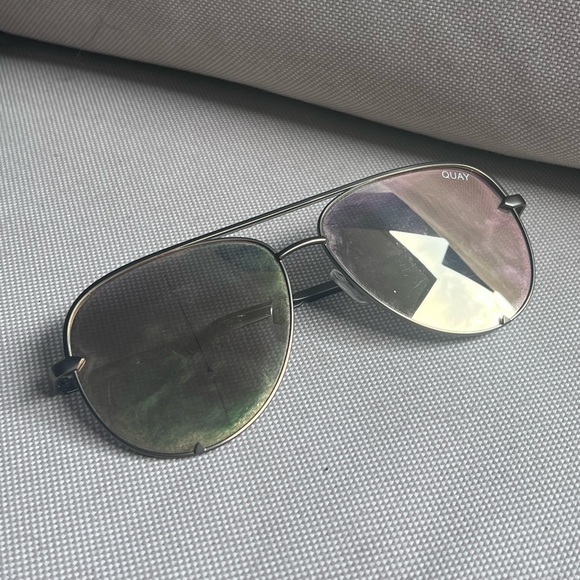 Quay Australia High Key Sunglasses - Picture 2 of 7